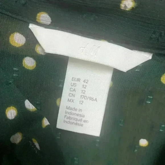 H&M Women’s Ruffled Polka Dot Blouse - Picture 3 of 3